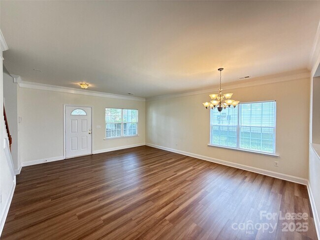 Building Photo - 10218 Glenburn Ln