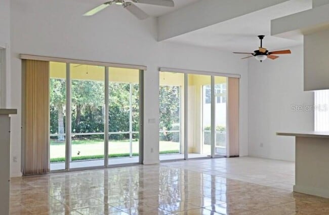 Building Photo - 5711 Ferrara Dr