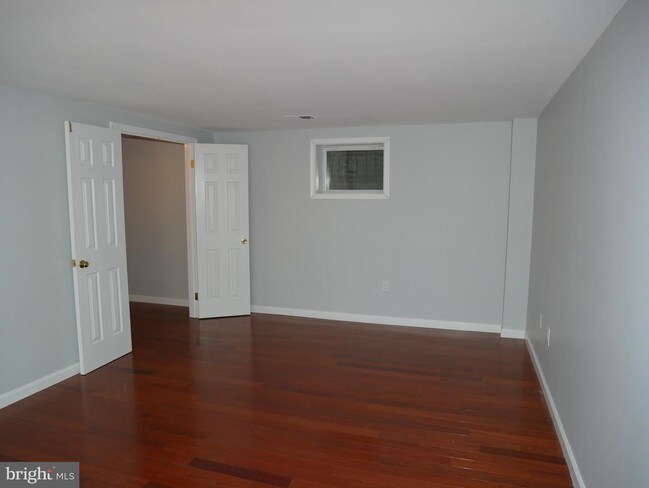 Building Photo - 3045 Federal Hill Dr