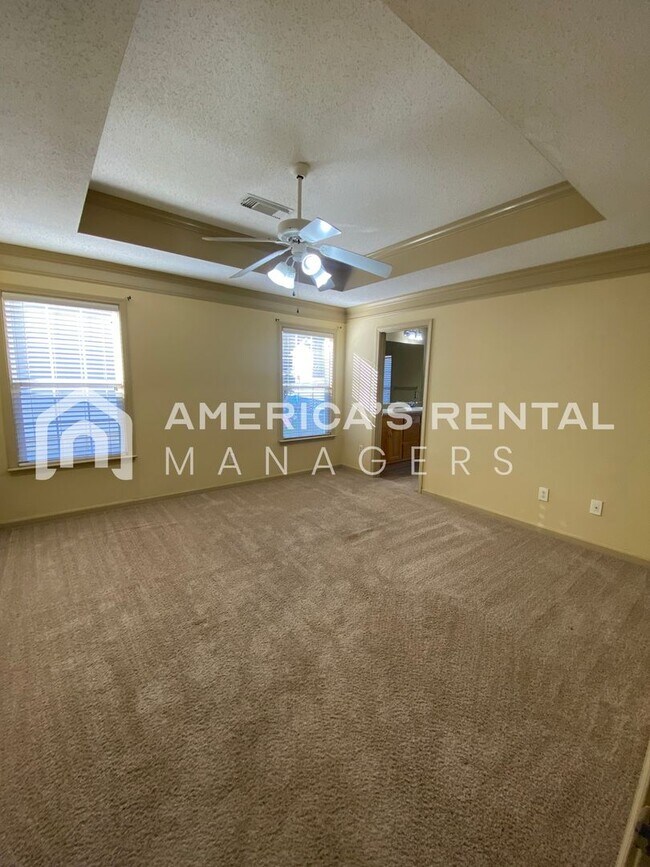 Building Photo - Home in Northport, AL. Sign a lease by 2/28/26 to receive HALF off the deposit!!! DEPOSIT PENDING!