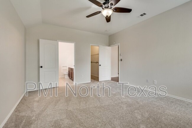 Building Photo - 8420 Sonnet Dr