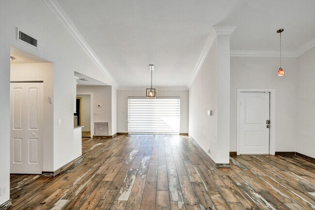 Building Photo - 21760 Contado Rd