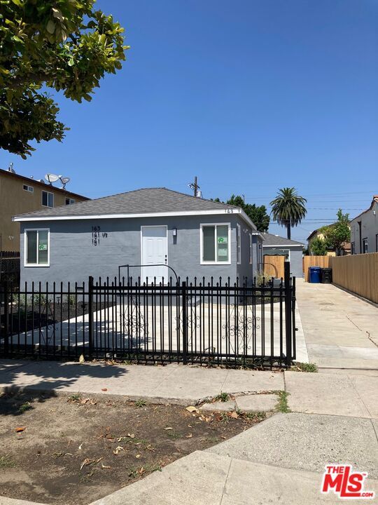Building Photo - 161 W 93rd St