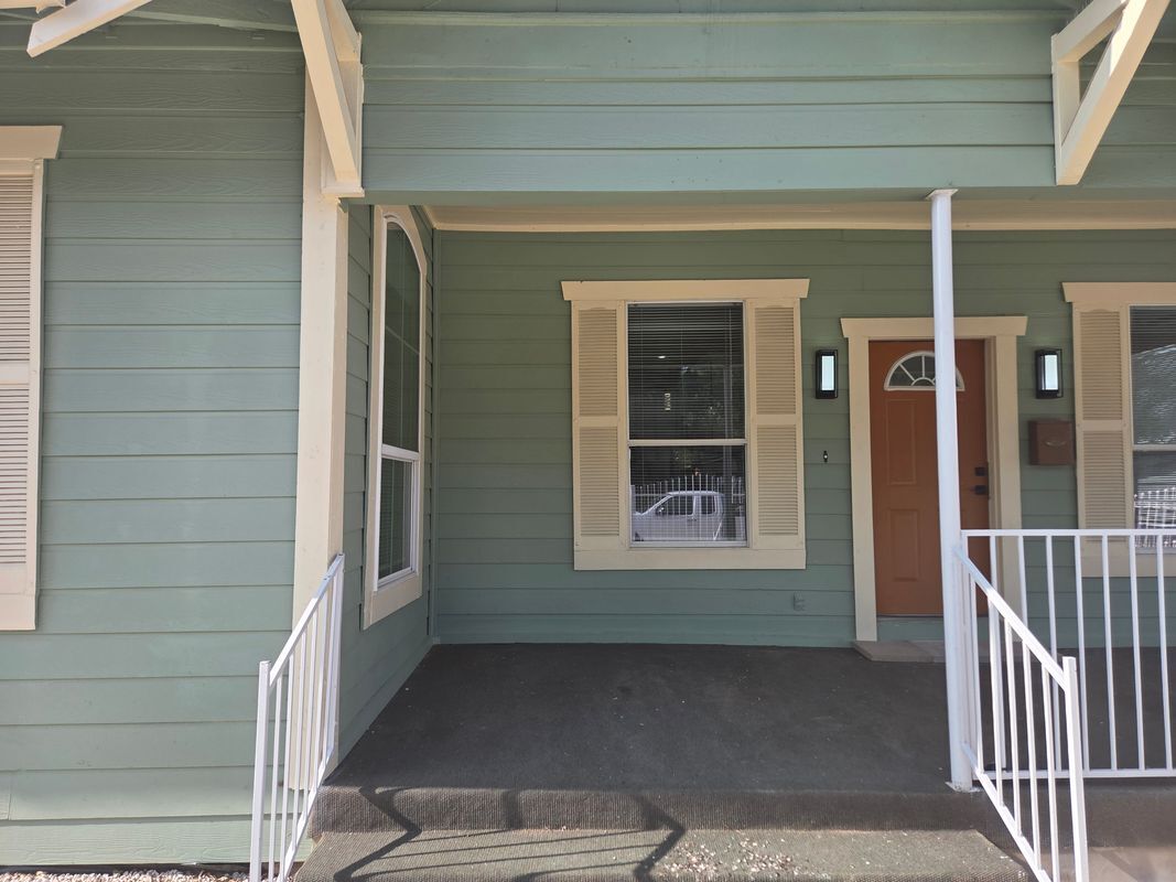 Building Photo - 219 Princeton Ave