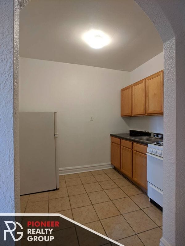 Building Photo - 4829 N Damen Ave