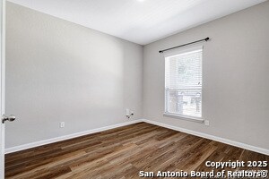 Building Photo - 3427 Silver Set