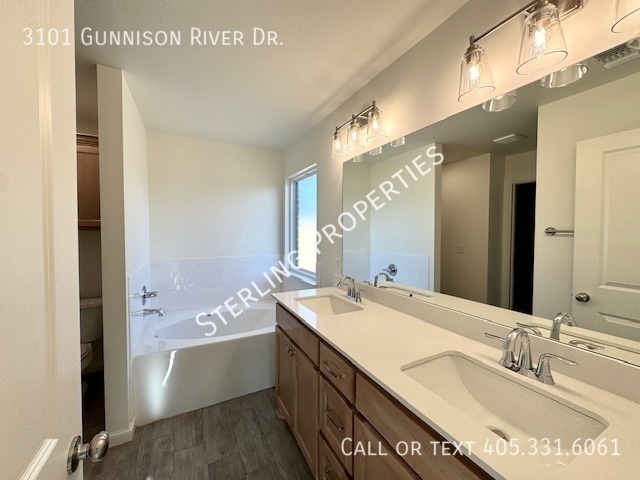 Building Photo - 3101 Gunnison River Dr