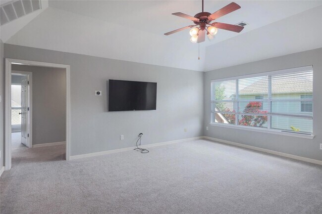 Building Photo - 2279 Fernspring Dr
