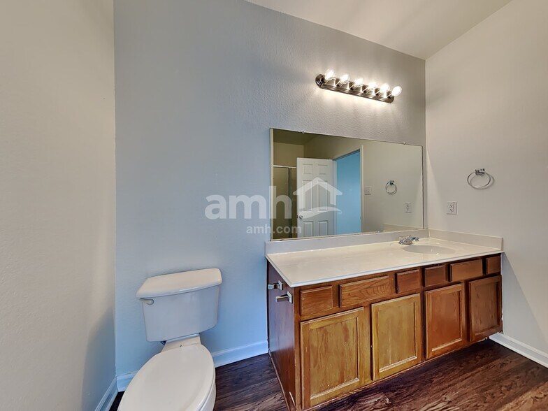 Building Photo - 4301 Summer Star Ln