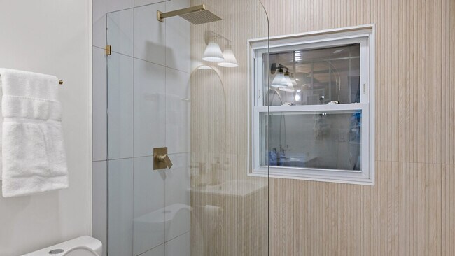 Building Photo - 135 69th St