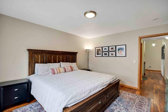 Building Photo - 3670 Sabertooth Trail