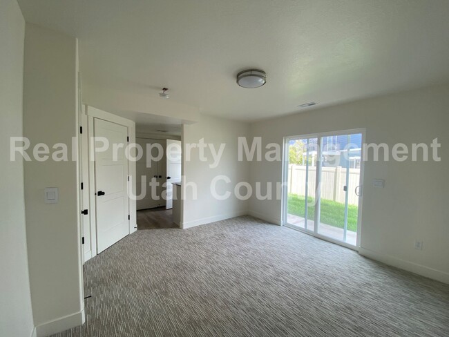 Building Photo - Half Off First Months Rent! New Lower Rent!