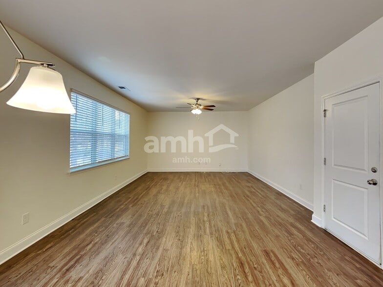 Building Photo - 3597 Okelly Dr