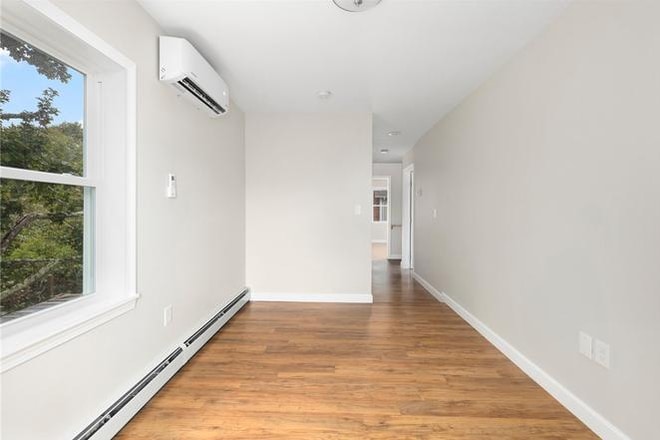 Building Photo - 21 Ashbrook Rd