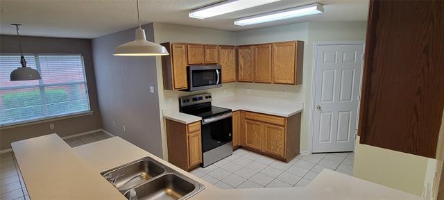Building Photo - 5005 Boxwood Ln