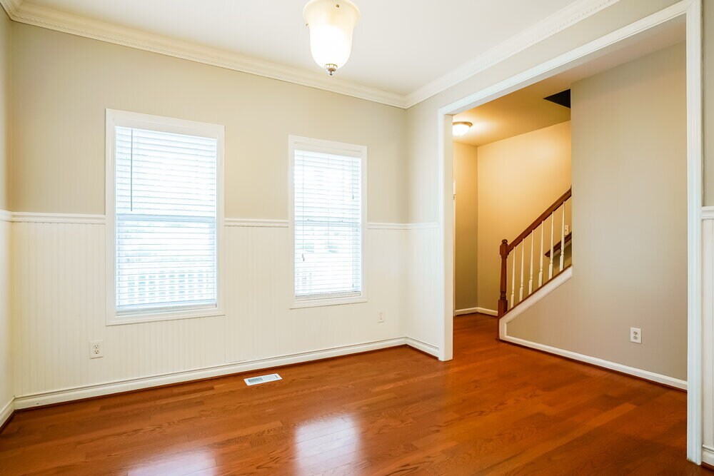 Building Photo - 146 Willowbrook Cir