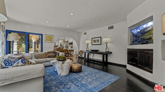 Building Photo - 11662 Duque Dr