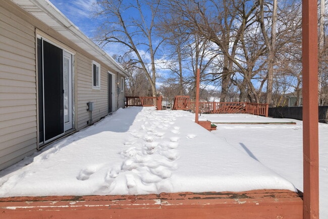 Building Photo - 655 Ferndale Ave