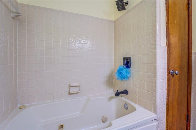 Building Photo - 1288 Elva Dr SW