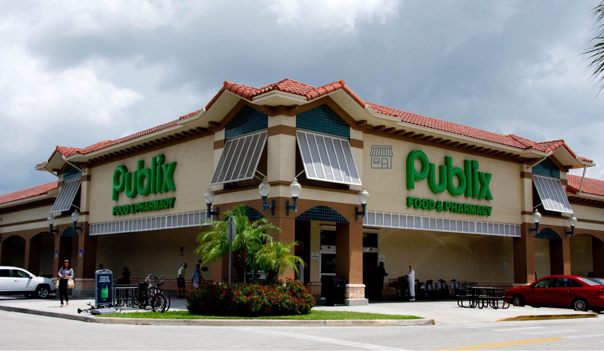 Building Photo - 3100 N Palm Aire Dr