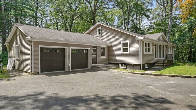Building Photo - 240 Great Plain Rd