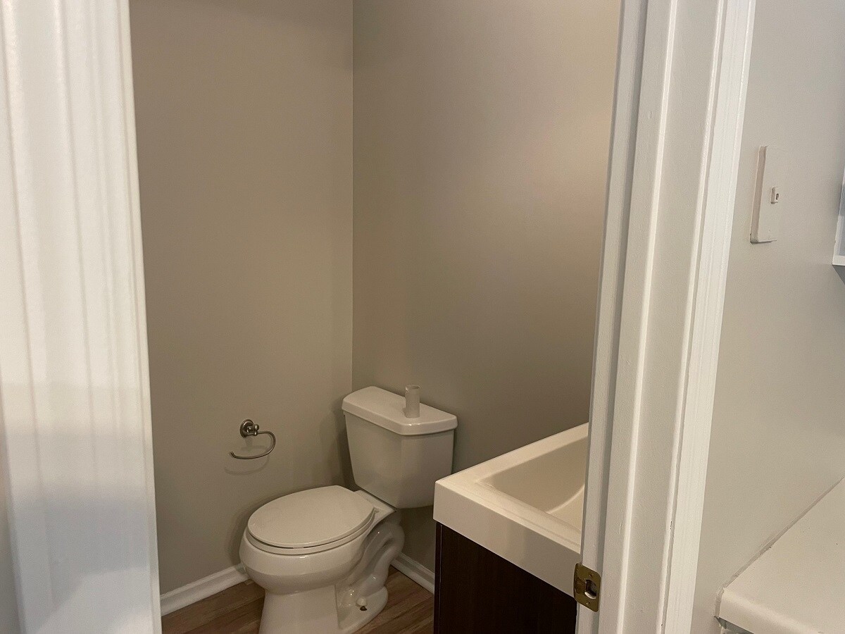 Building Photo - 15503 Garnet Way