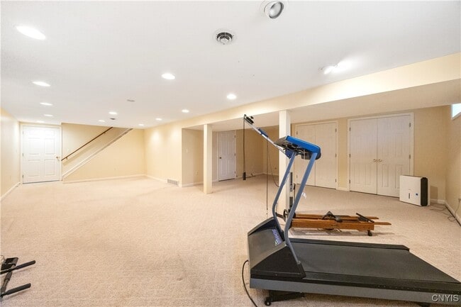 Building Photo - 8178 Old Sunridge Dr