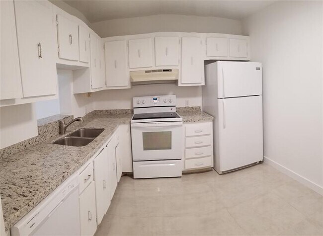 Building Photo - 11905 NE 2nd Ave