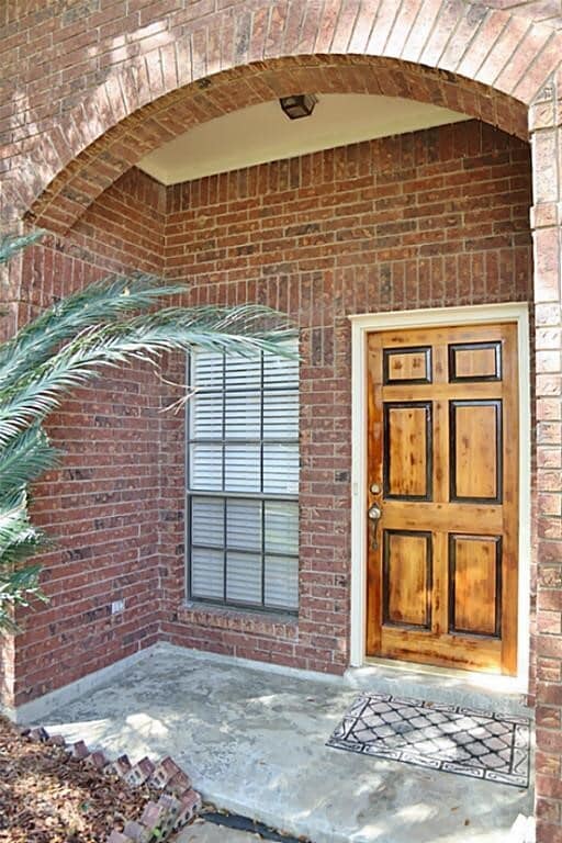 Building Photo - 2323 Manorwood St