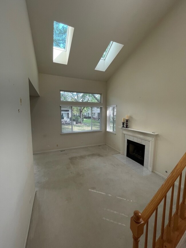 Building Photo - 3092 Kentshire Cir