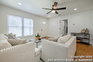 Building Photo - 123 Marchmont Ln