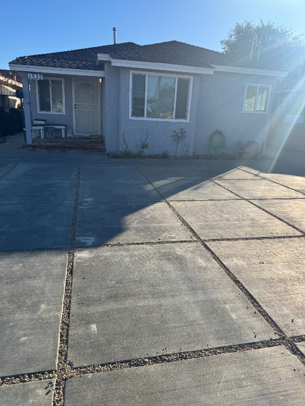 Building Photo - 1532 W 221st St