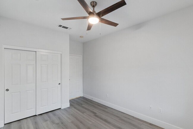 Building Photo - Beautiful Single-Story Home on the Golf Course in Sun City MacDonald Ranch (55+ Community)