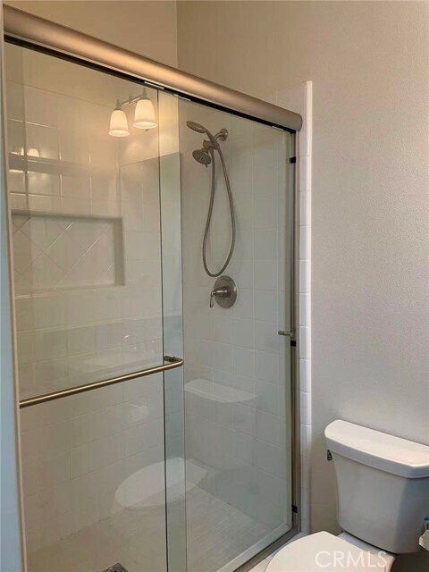 Building Photo - 31 Swift