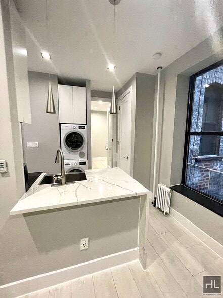 Building Photo - East 18th Street