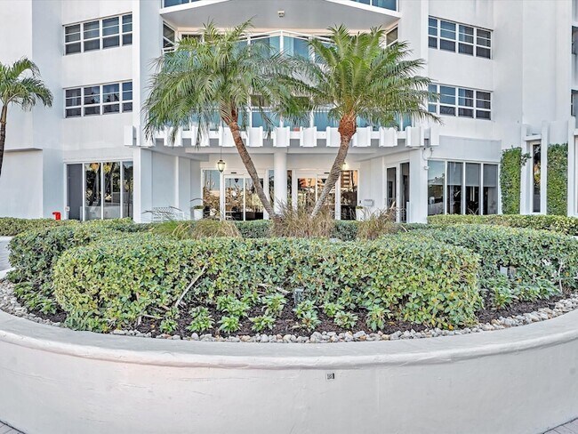 Building Photo - 3430 Galt Ocean Dr