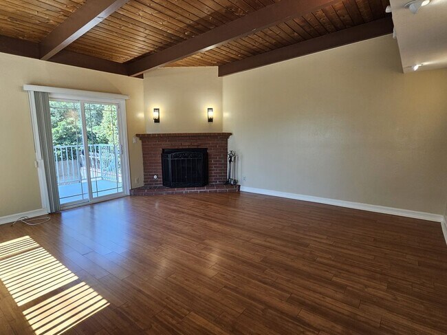Building Photo - 2960 Piedmont Ave