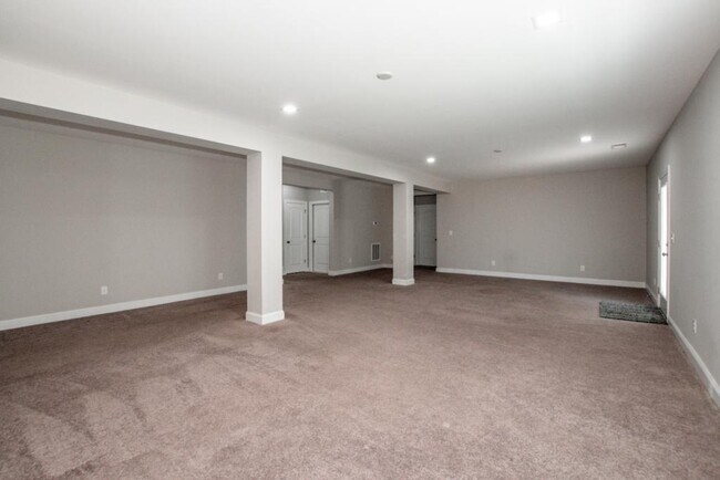 Building Photo - 6120 Durango Way