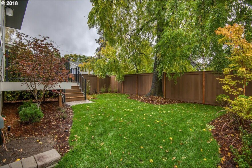 Building Photo - 3993 SE 36TH AVE