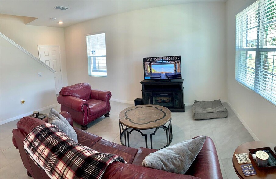 Building Photo - 3053 Meleto Blvd