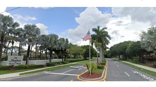 Building Photo - 164 Meadows Dr