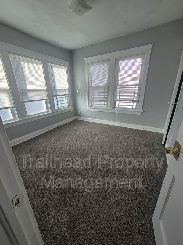 Building Photo - 4006 Warwick Blvd