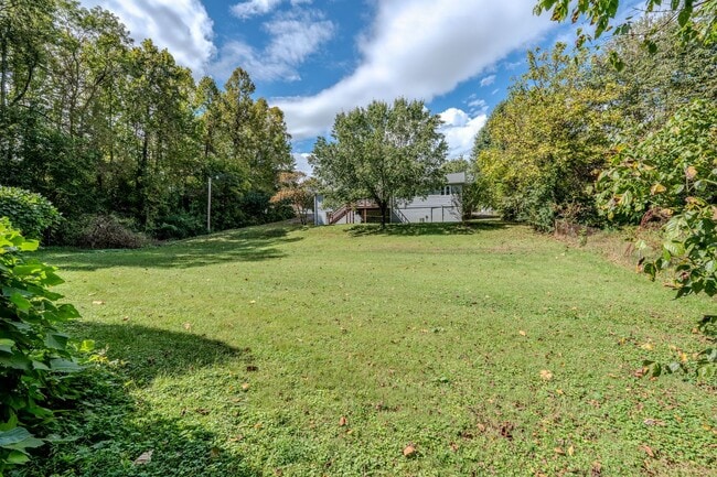 Building Photo - 500 E Ford Valley Rd