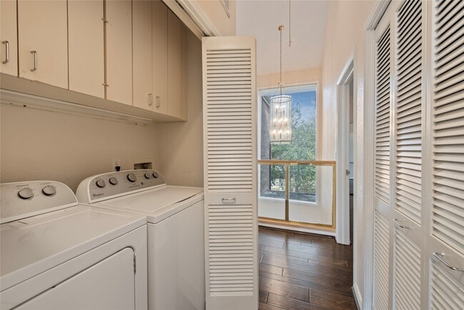 Building Photo - 2037 Enterprise Ave