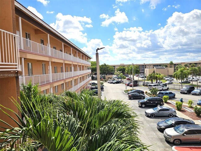 Building Photo - 17350 NW 67th Ave