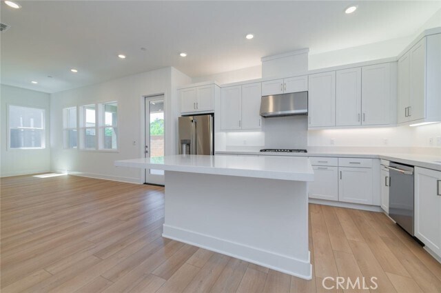 Building Photo - 100 Trask