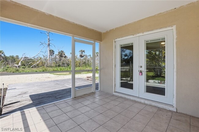 Building Photo - 1046 Periwinkle Way