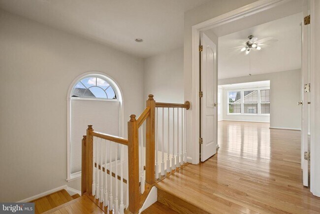 Building Photo - 43139 Royal Fern Terrace