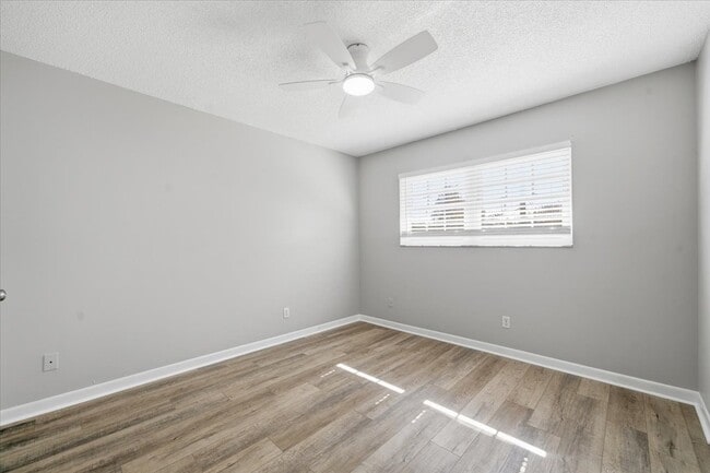 Building Photo - 2810 62nd Ave N