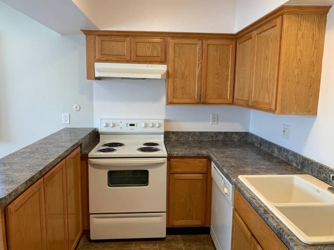 Building Photo - 2.0 bedroom in South Pasadena California 9...